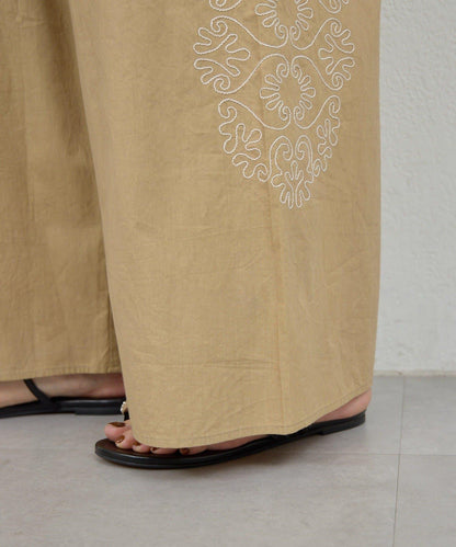 Dhritië 側邊刺繡 褲子