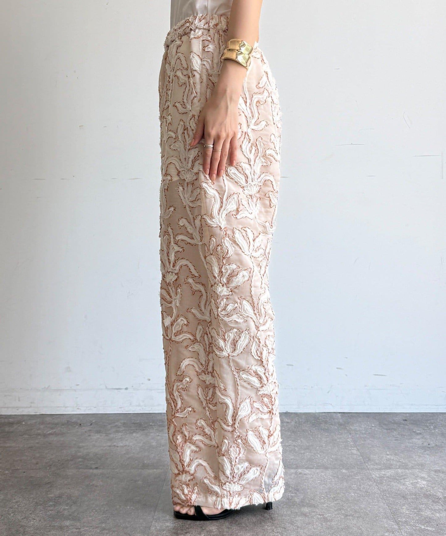 DouDou 提花刺繡 休閒褲