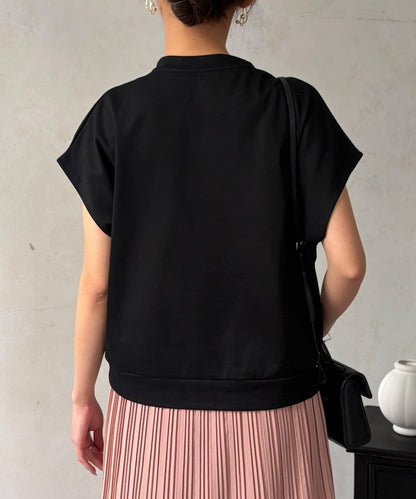 開領彈力羅馬布套頭上衣
