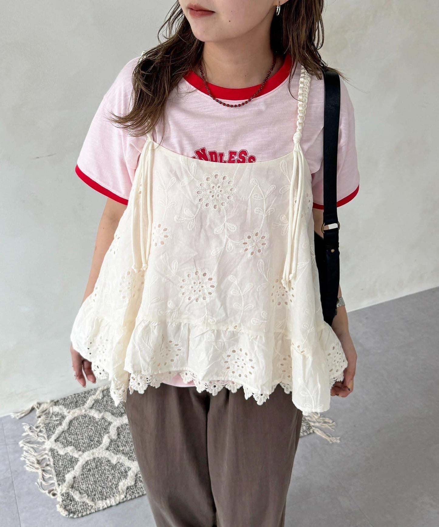 繩編刺繡蕾絲吊帶背心