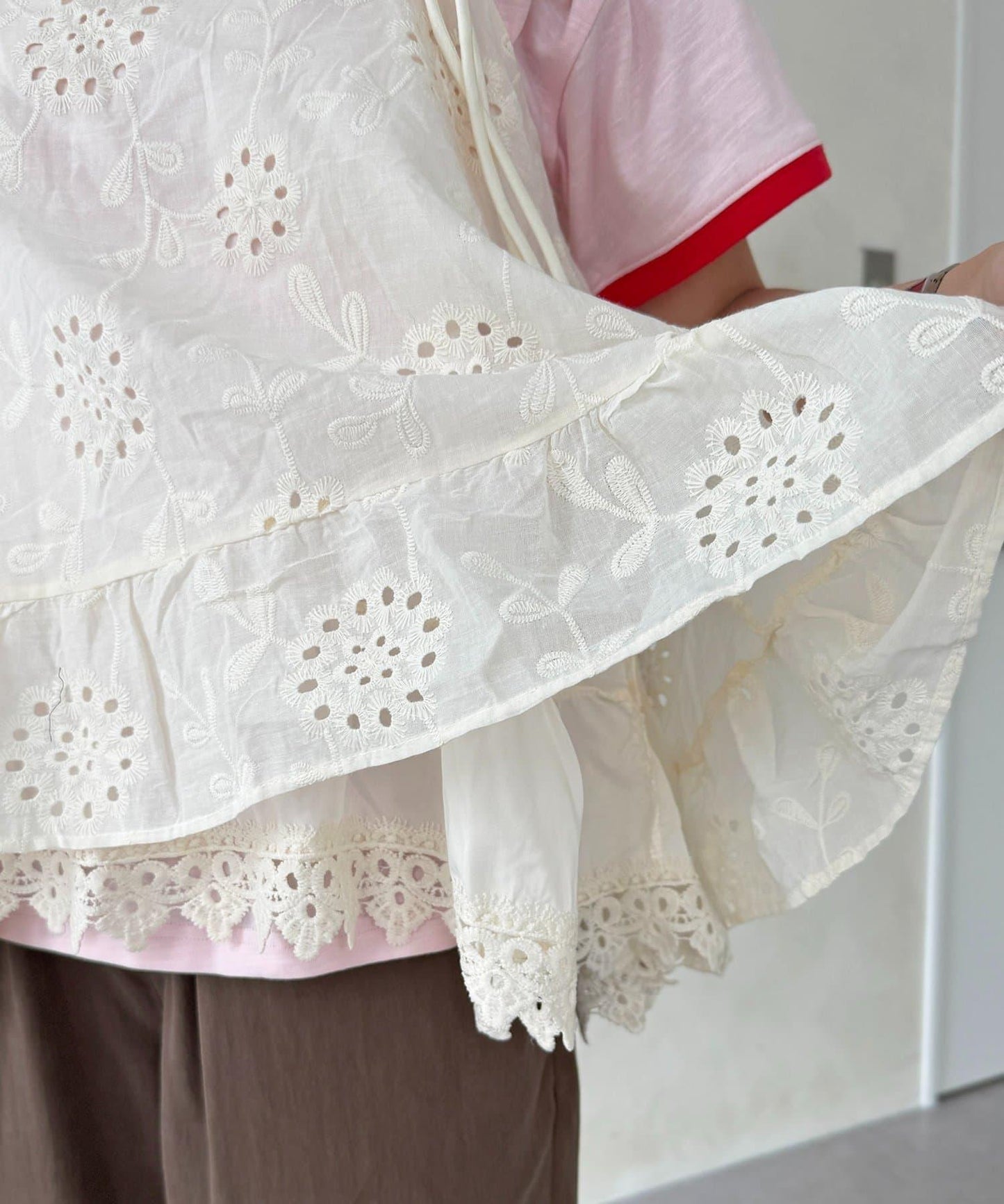 繩編刺繡蕾絲吊帶背心