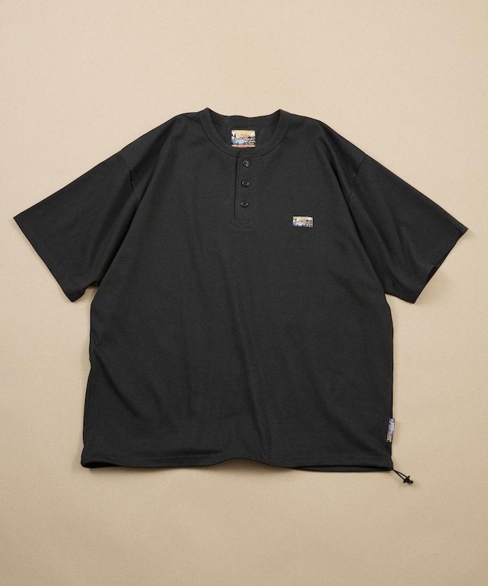 FREAK'S STORE for BEACH & FES リラックスフィット ワンポイントロゴ スピンドル ヘンリーネックTシャツ