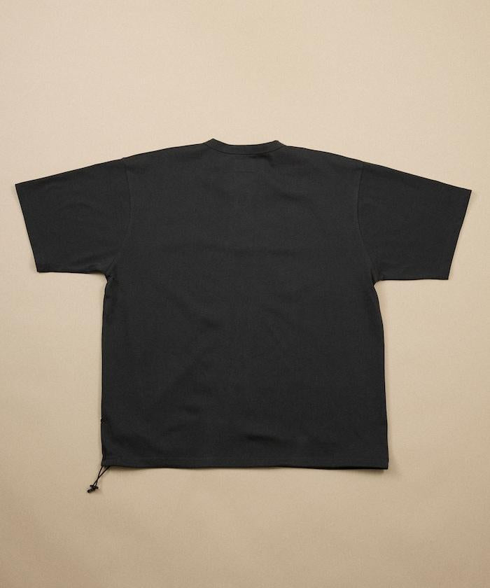 FREAK'S STORE for BEACH & FES リラックスフィット ワンポイントロゴ スピンドル ヘンリーネックTシャツ
