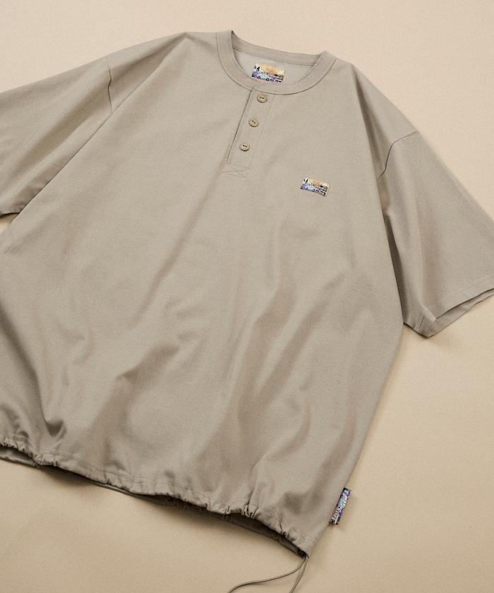 FREAK'S STORE for BEACH & FES リラックスフィット ワンポイントロゴ スピンドル ヘンリーネックTシャツ