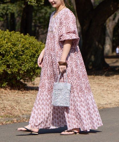 Aguni 葉子印花蓬鬆連衣裙
