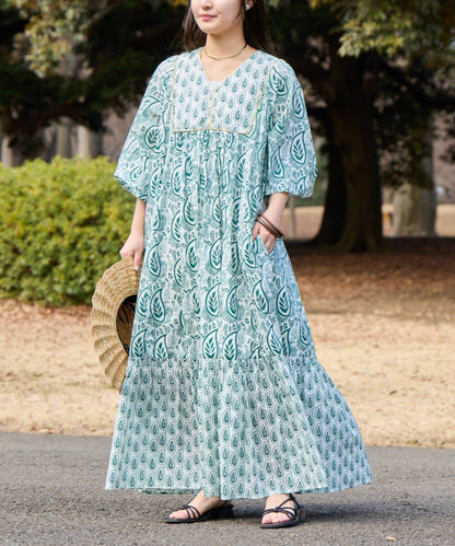 Aguni 葉子印花蓬鬆連衣裙