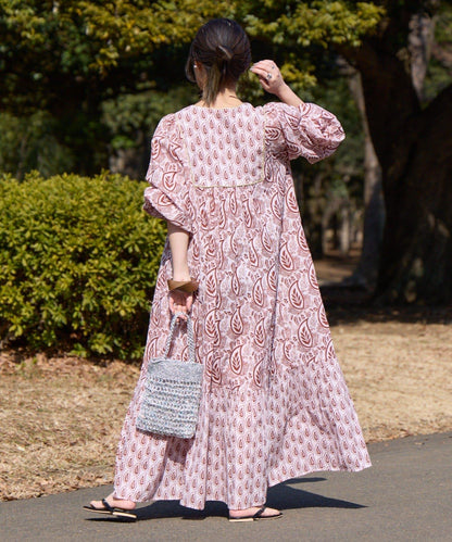 Aguni 葉子印花蓬鬆連衣裙
