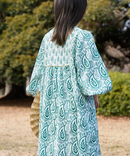 Aguni 葉子印花蓬鬆連衣裙