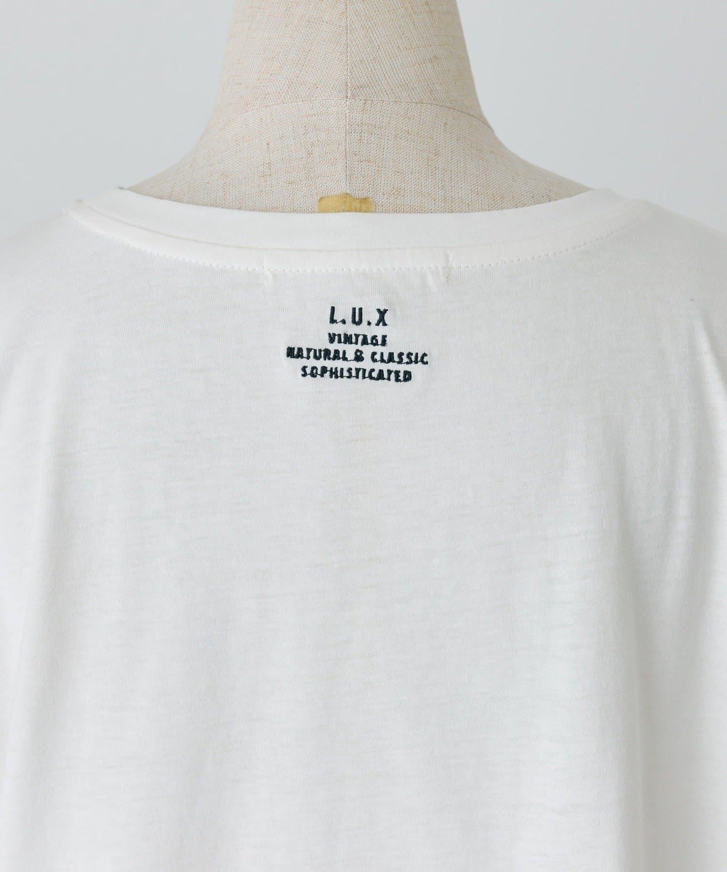 防汗漬處理 法式袖 單點logo刺繡 T恤