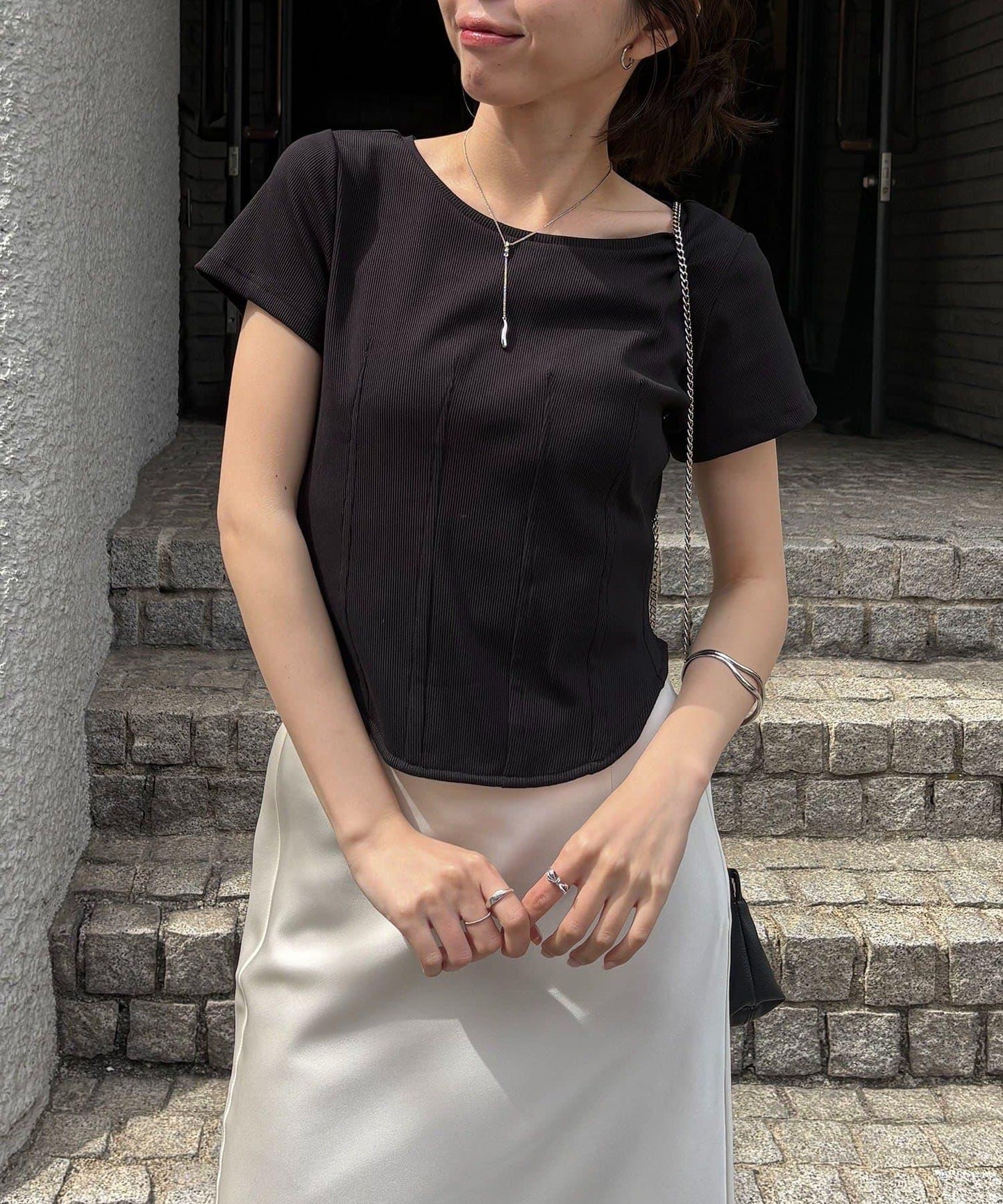 新色黃棕 緊身胸衣設計 T恤