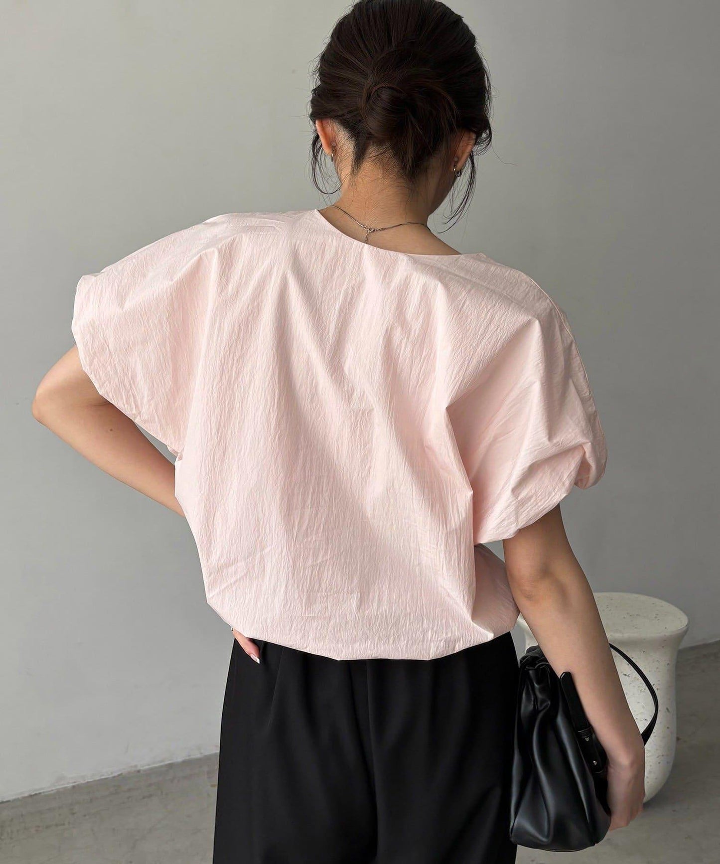 泡泡袖 蝴蝶結 設計 女襯衫（新色粉色）