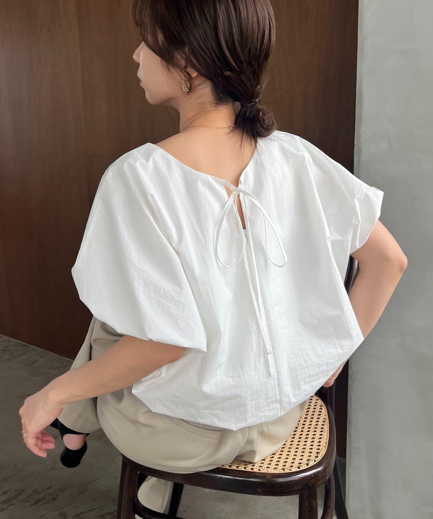 泡泡袖 蝴蝶結 設計 女襯衫（新色粉色）
