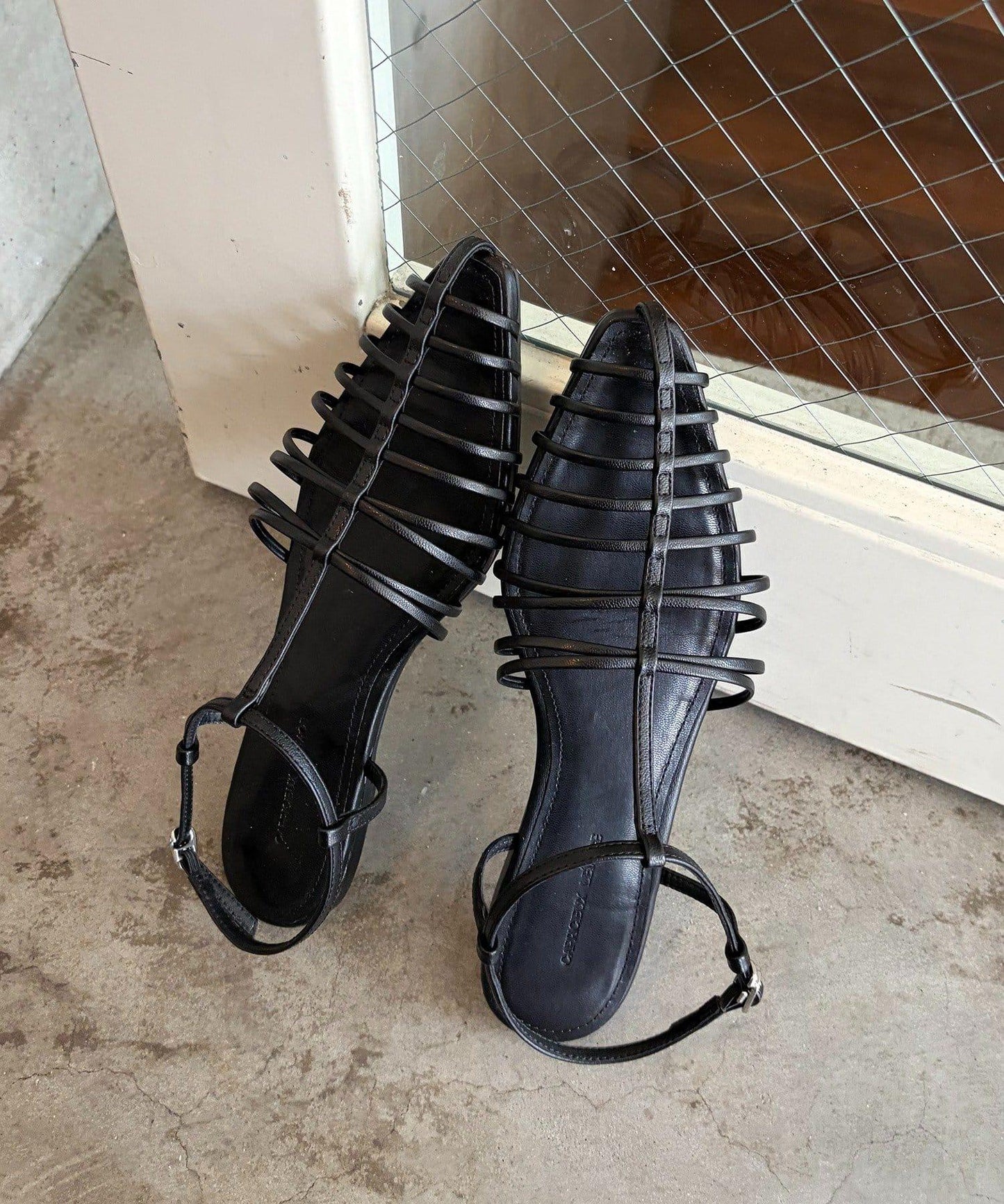 CAPRICIEUX LE'MAGE T字帶骨骼涼鞋