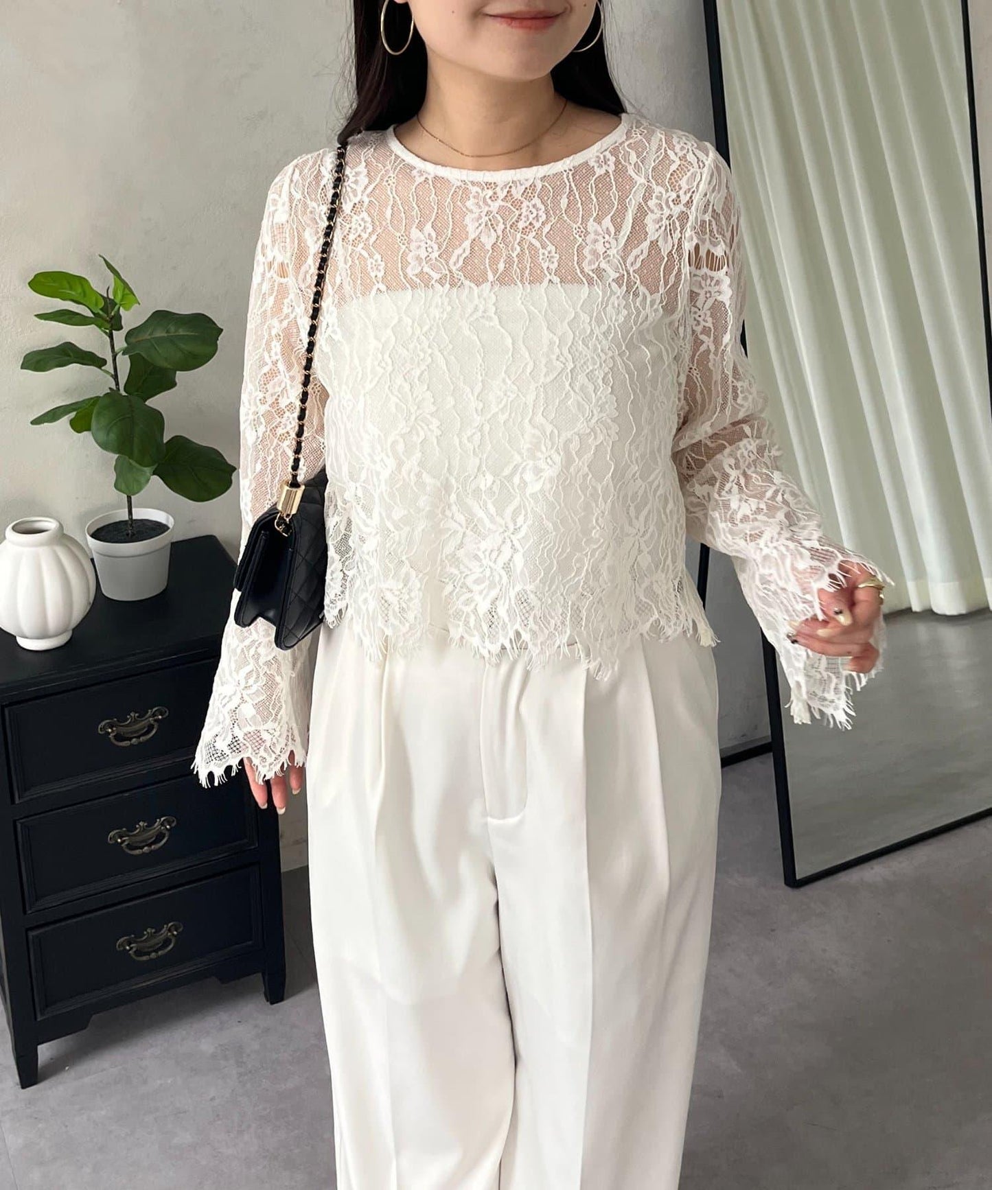 可兩穿袖設計扇貝邊蕾絲女襯衫