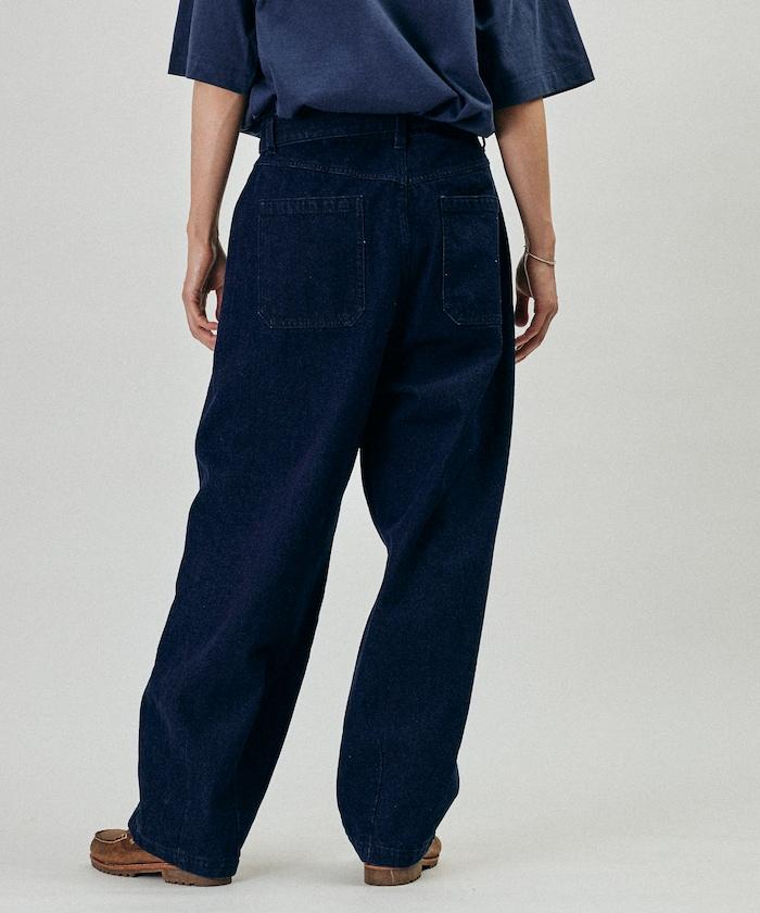BELTED WIDE DENIM 腰帶設計闊腿牛仔褲