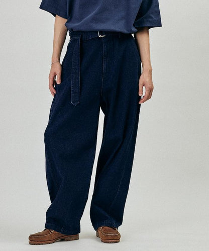 BELTED WIDE DENIM 腰帶設計闊腿牛仔褲