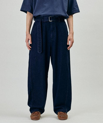 BELTED WIDE DENIM 腰帶設計闊腿牛仔褲