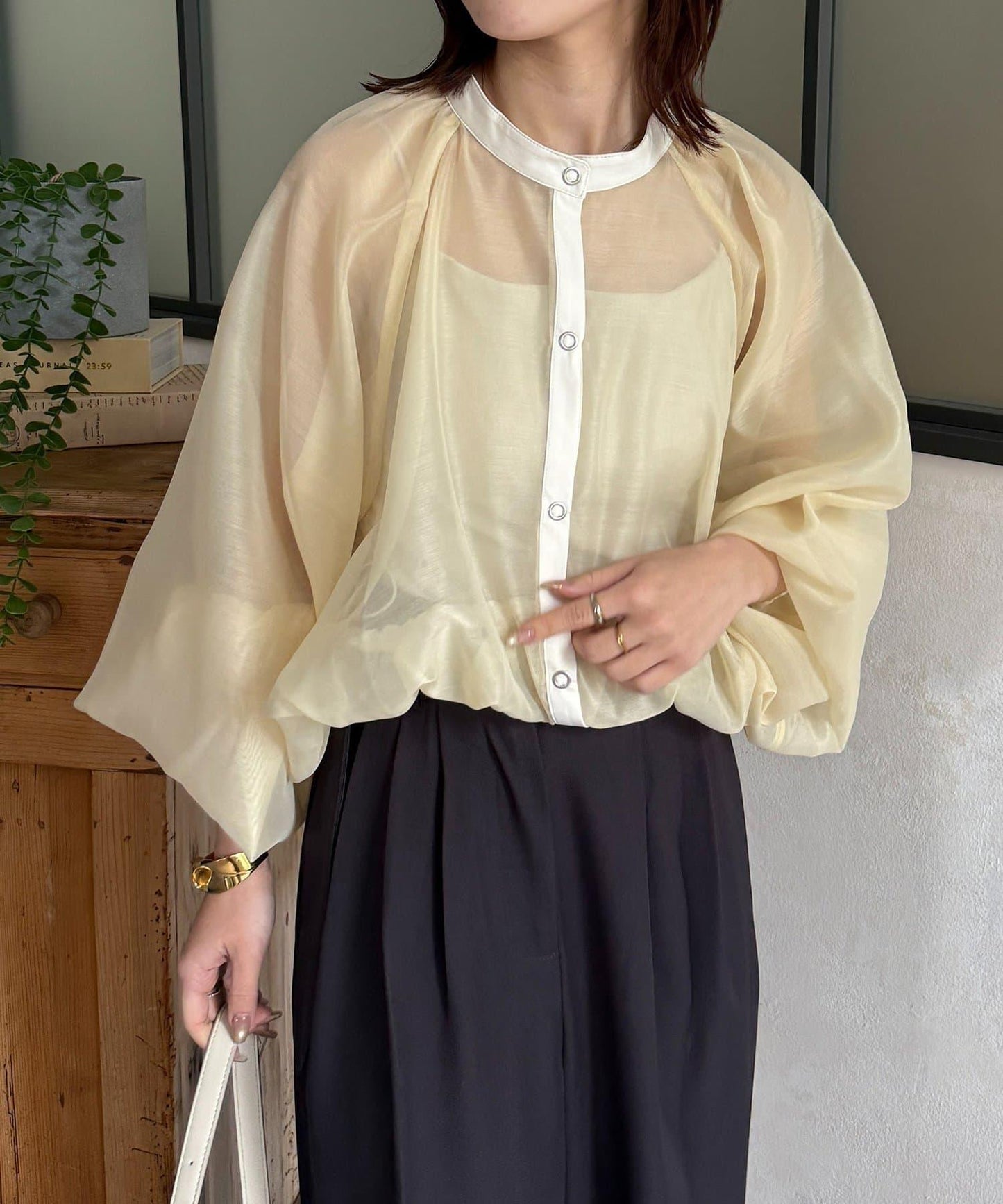 按扣透視抽褶夾克