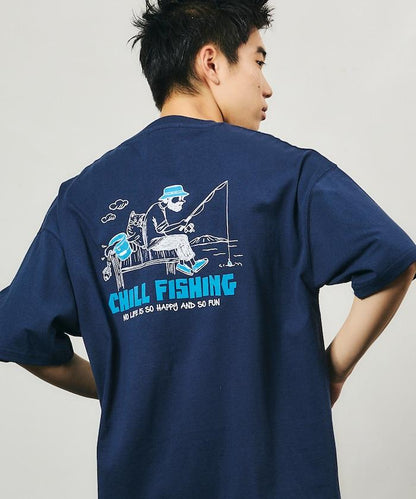 寬鬆版型 背部CHILL FISHING MAN印花 圓領T恤