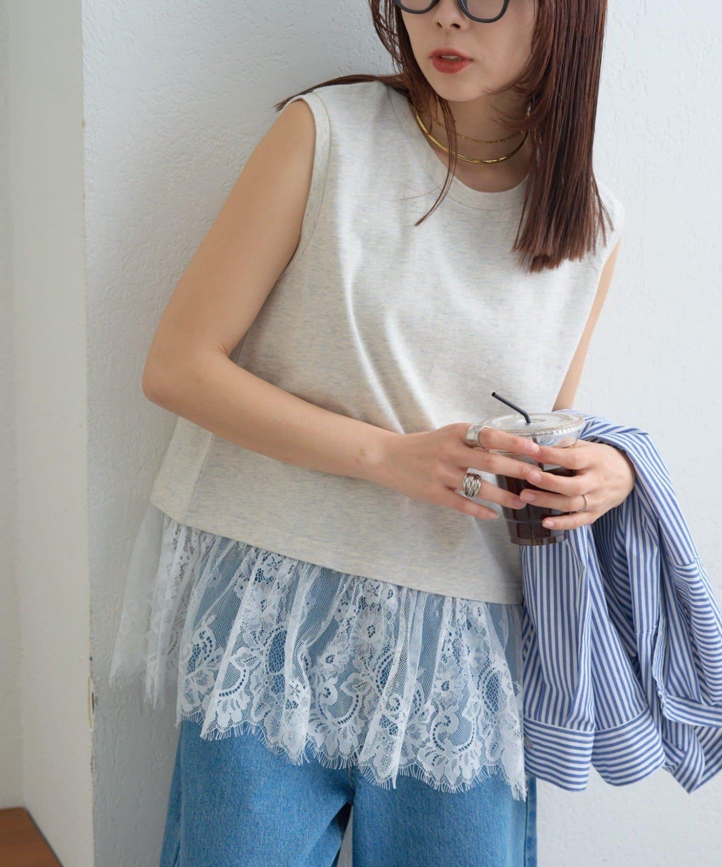 下襬蕾絲 無袖 Tee