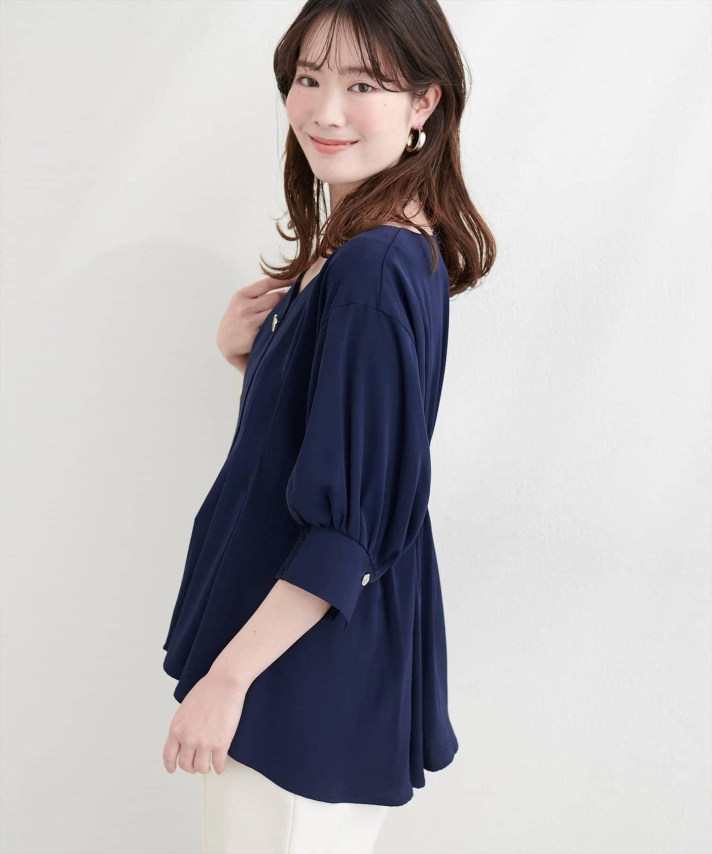 osono 褶襉設計 荷葉擺 五分袖 女襯衫