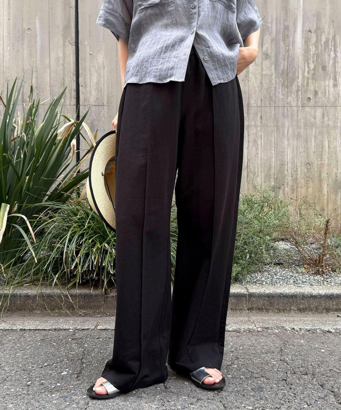 亞麻混高密織中心線褲子