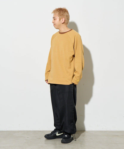 中性條紋針織上衣
