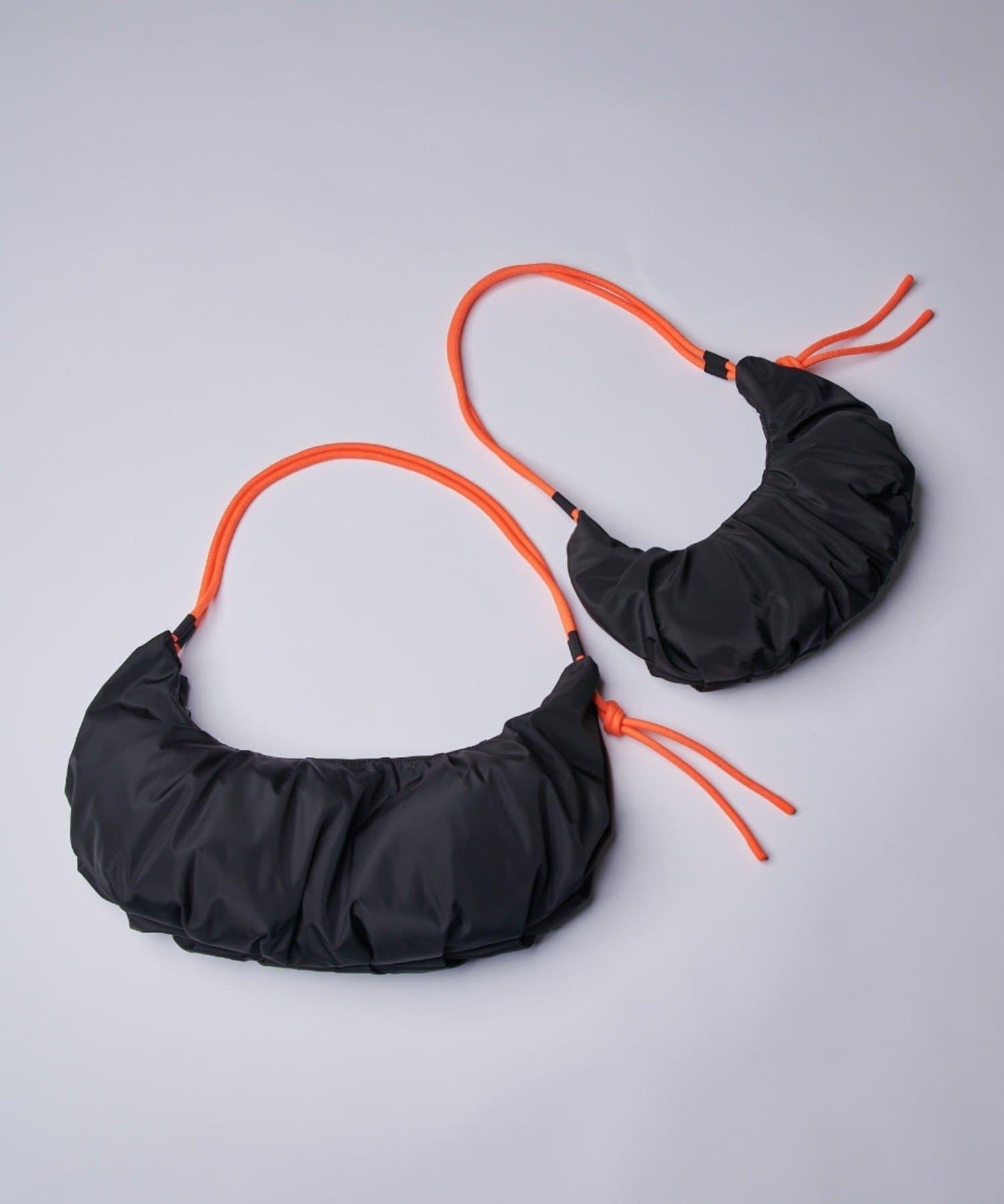 SML code Croissant Shoulder 肩包 L款