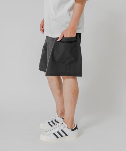 COOL DOTS EASY SHORTS 休閒短褲