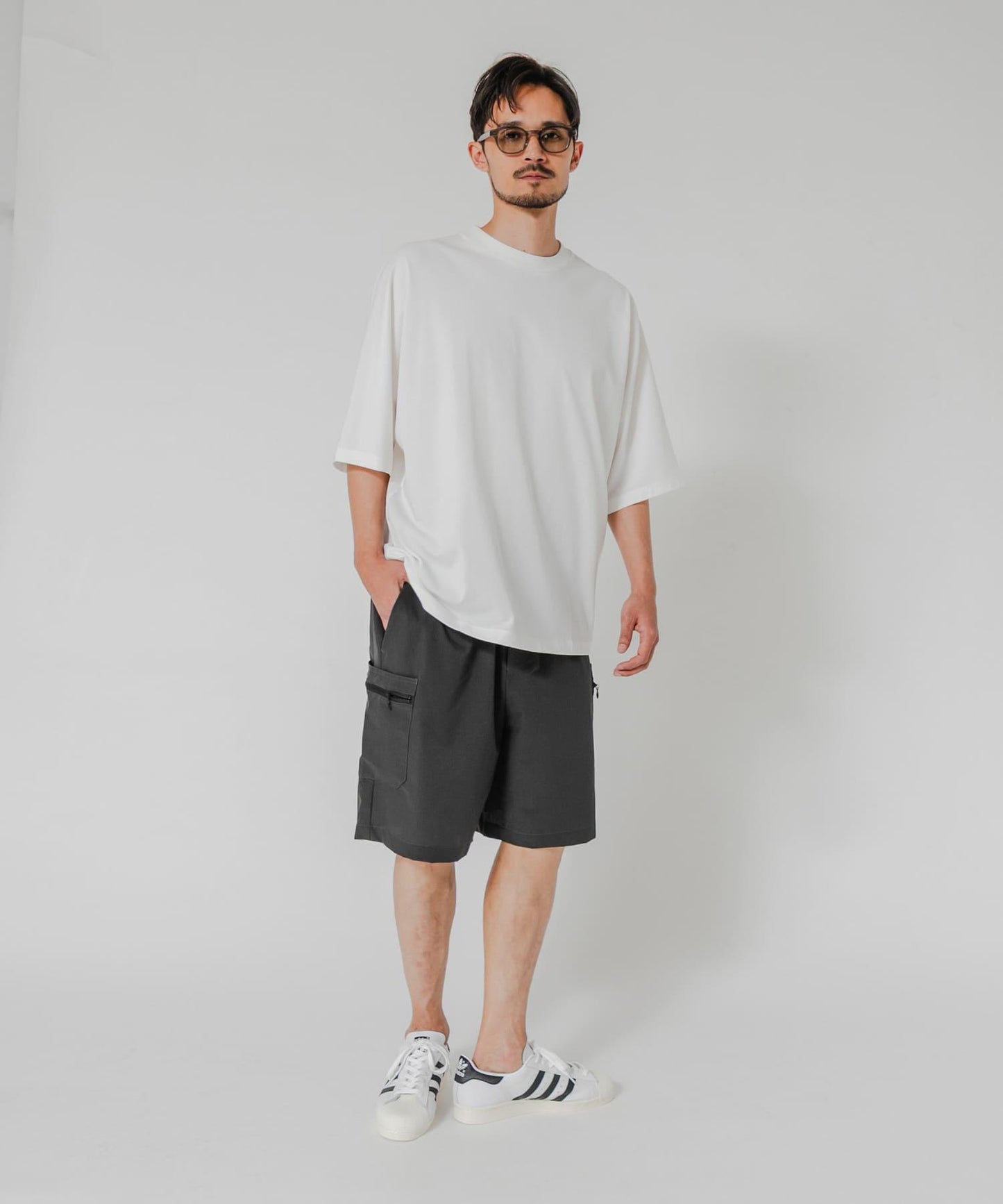 COOL DOTS EASY SHORTS 休閒短褲