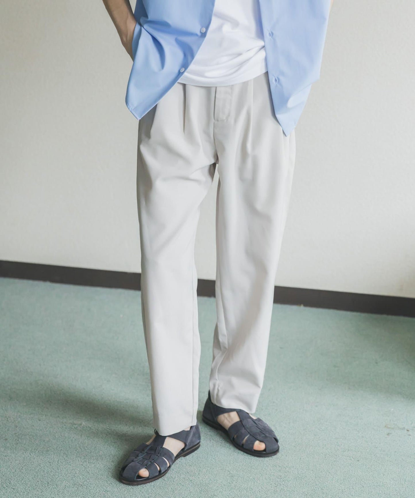 易打理速幹 抽褶錐形 褲子