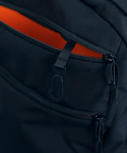 聯名 NOMAD MASTER BACKPACK 25L 雙肩揹包