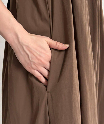 防潑水打褶百褶設計連衣裙