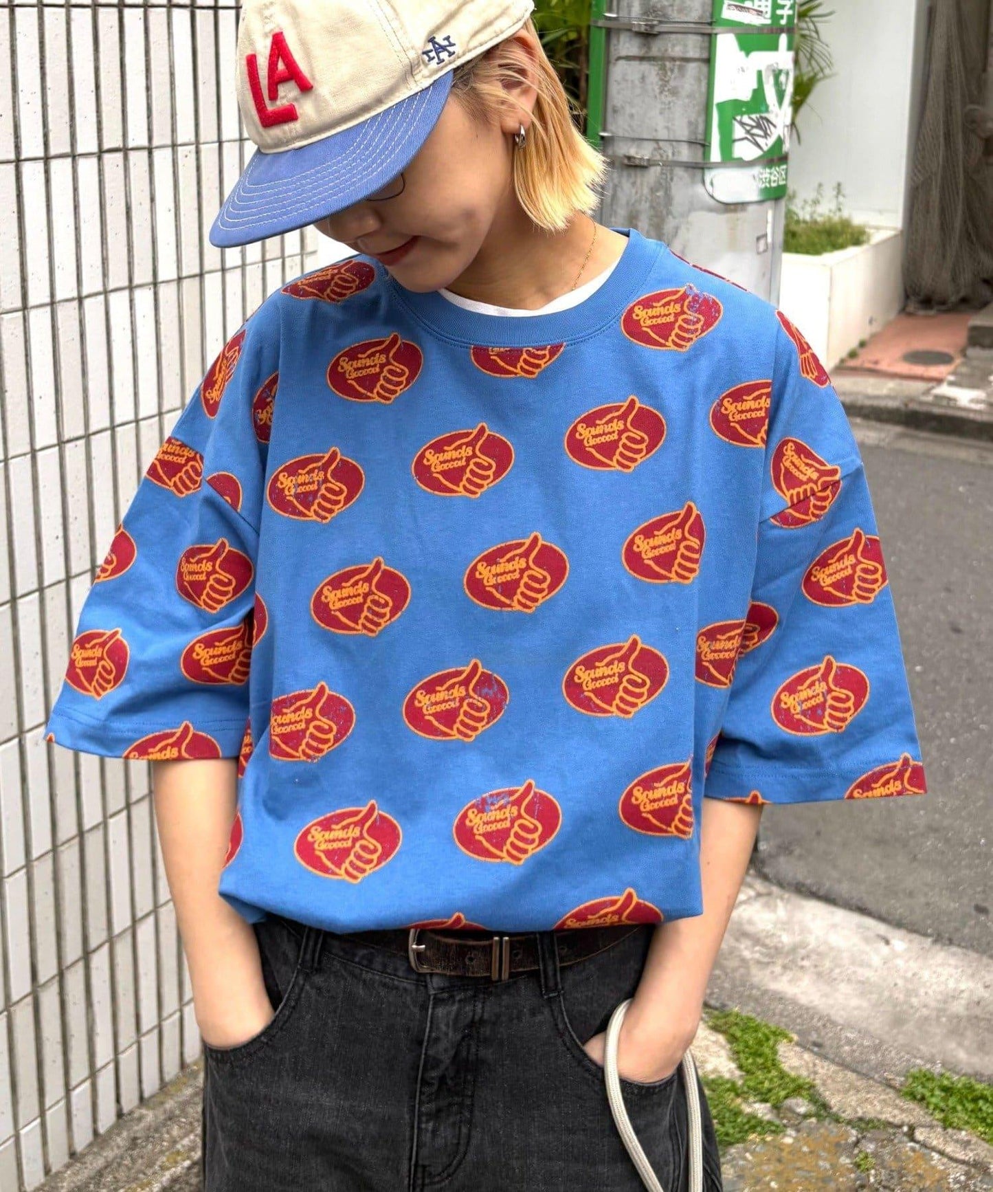 SOUNDS GOOOOD GOODTEE 滿版印花T恤