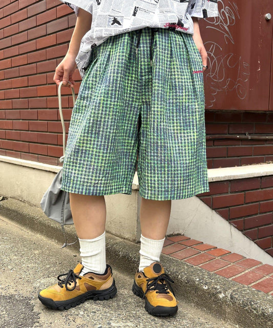 SOUNDS GOOOOD 霓虹格紋 休閒短褲