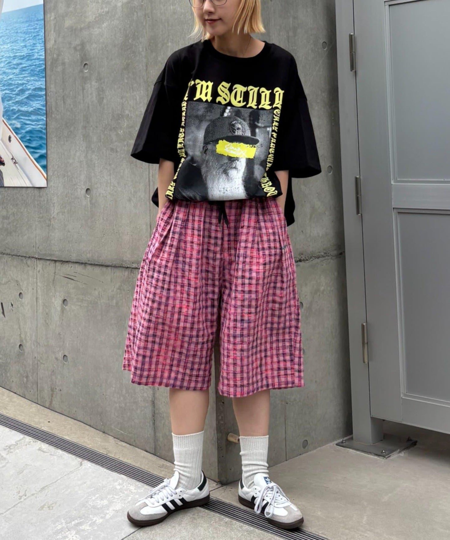 SOUNDS GOOOOD 霓虹格紋 休閒短褲