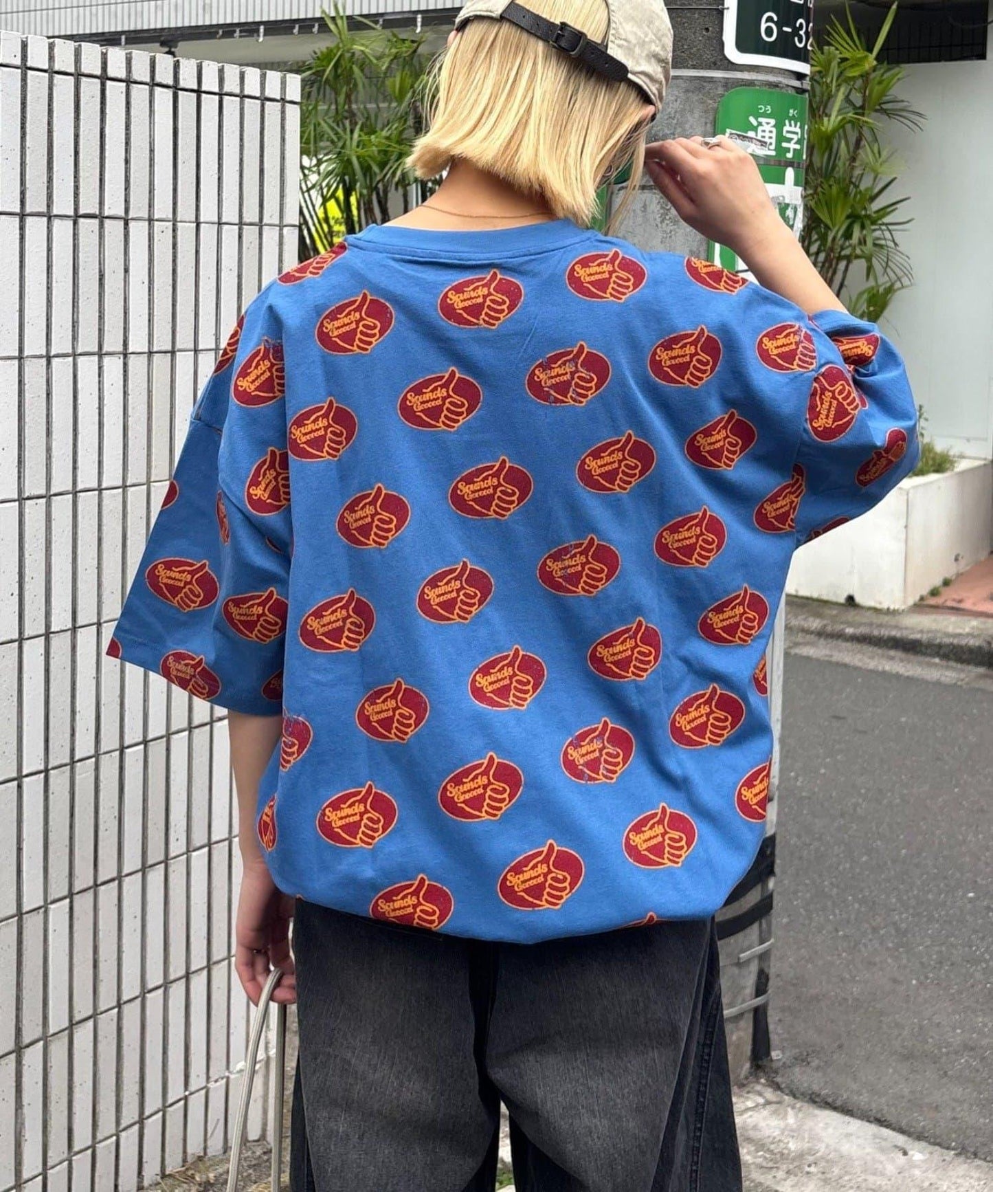 SOUNDS GOOOOD GOODTEE 滿版印花T恤