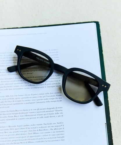 OLA VISTA 調光 Photochromic 眼鏡