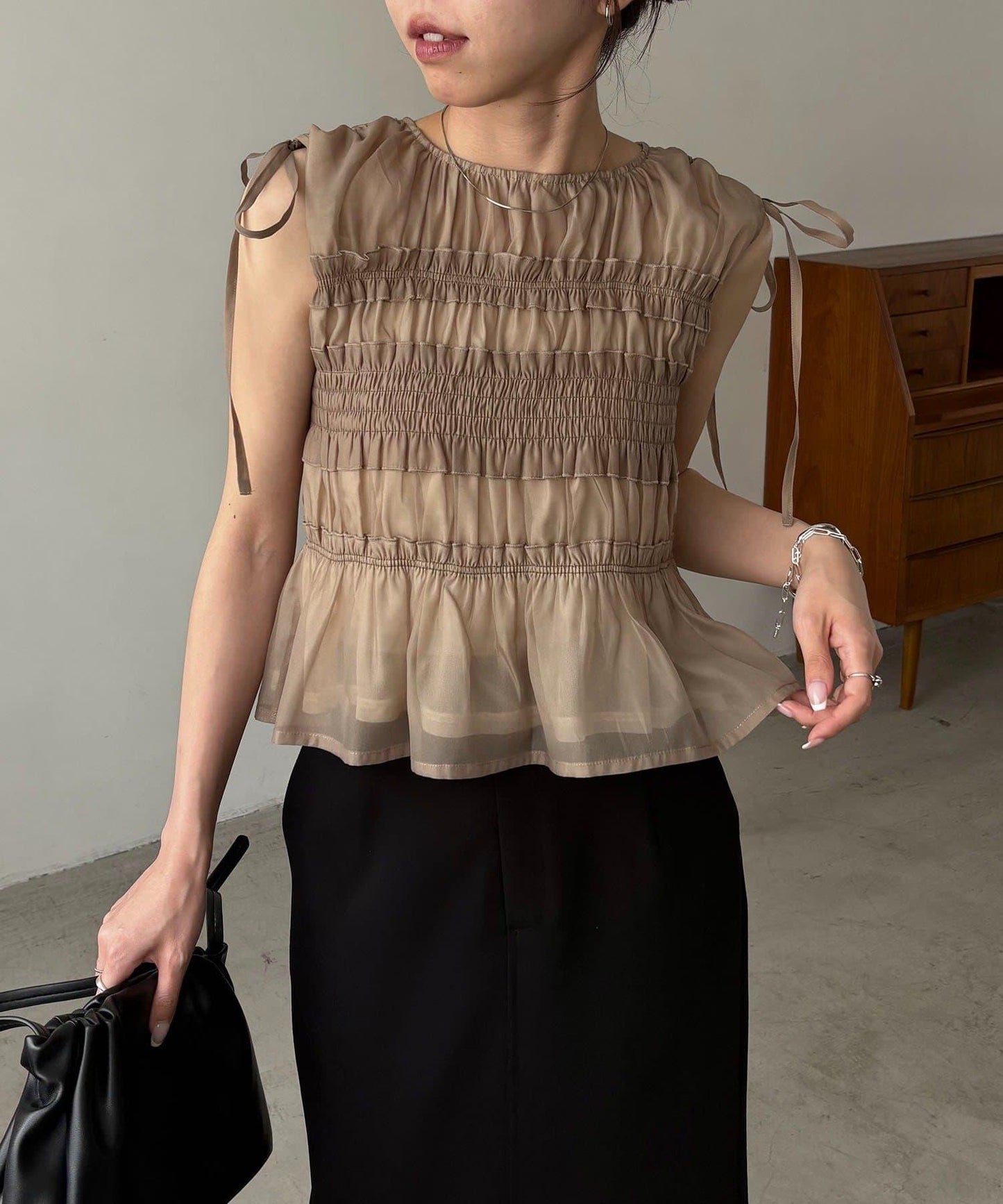 全方位修身歐根紗荷葉擺女襯衫