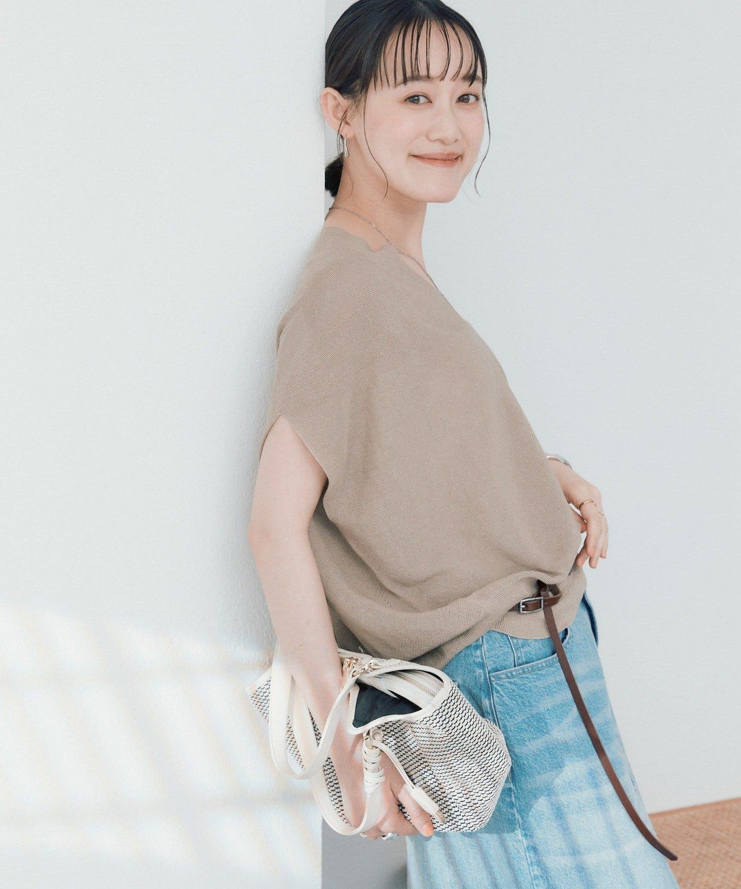美型剪裁 輕質仿麻 法式繭形 針織上衣