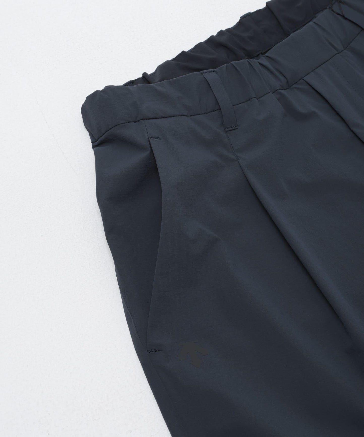 Descente UNTRIMMED MIDDLE PANTS 褲子