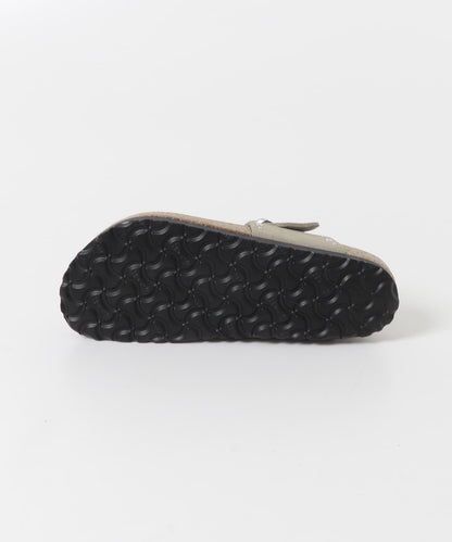 BIRKENSTOCK GIZEH RIVET 鞋款