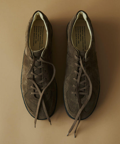HOBO GERMAN TRAINER COW SUEDE by REPRODUCTION OF FOUND 休閒鞋