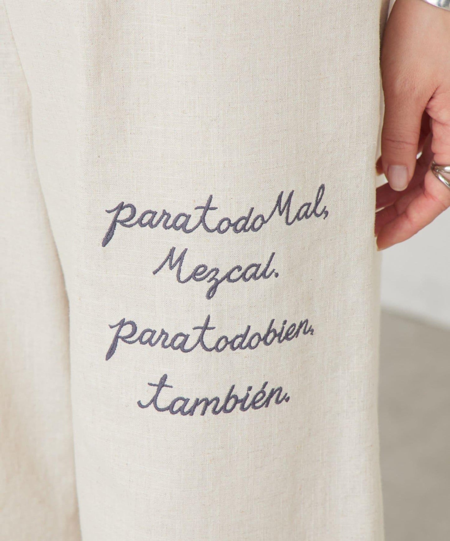 諺語刺繡 褲子