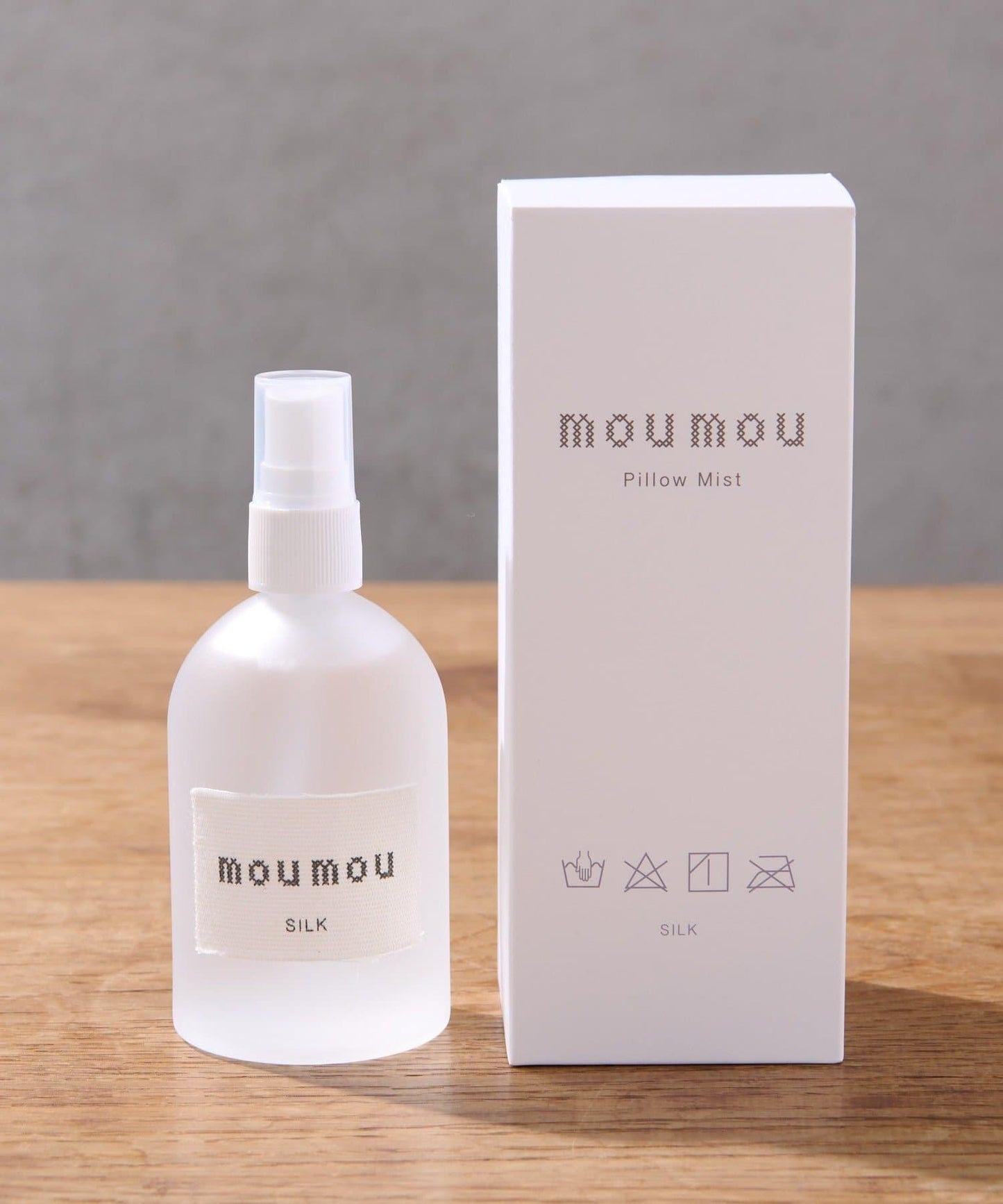 moumou 枕頭噴霧