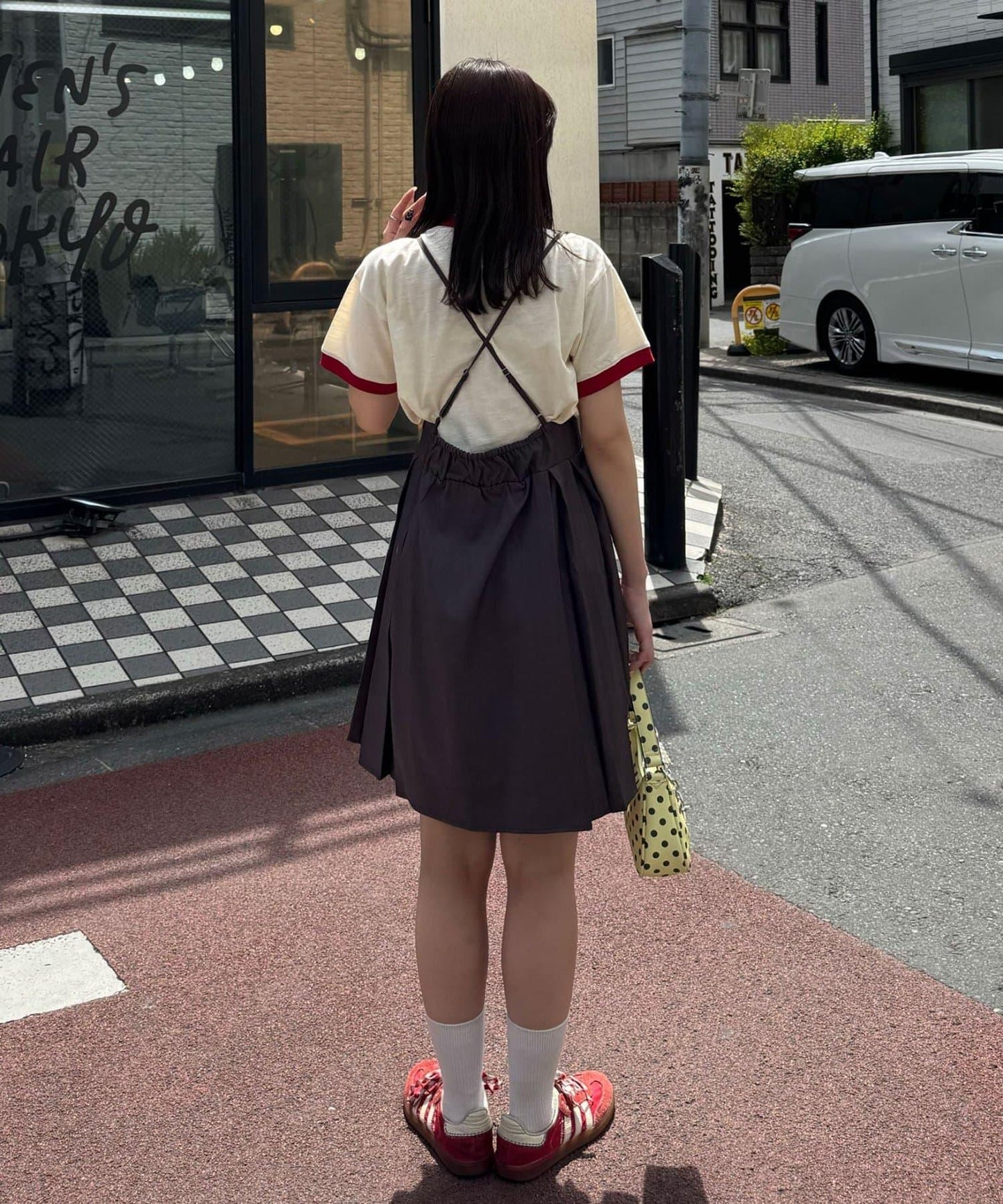 波點褶皺吊帶長款上衣