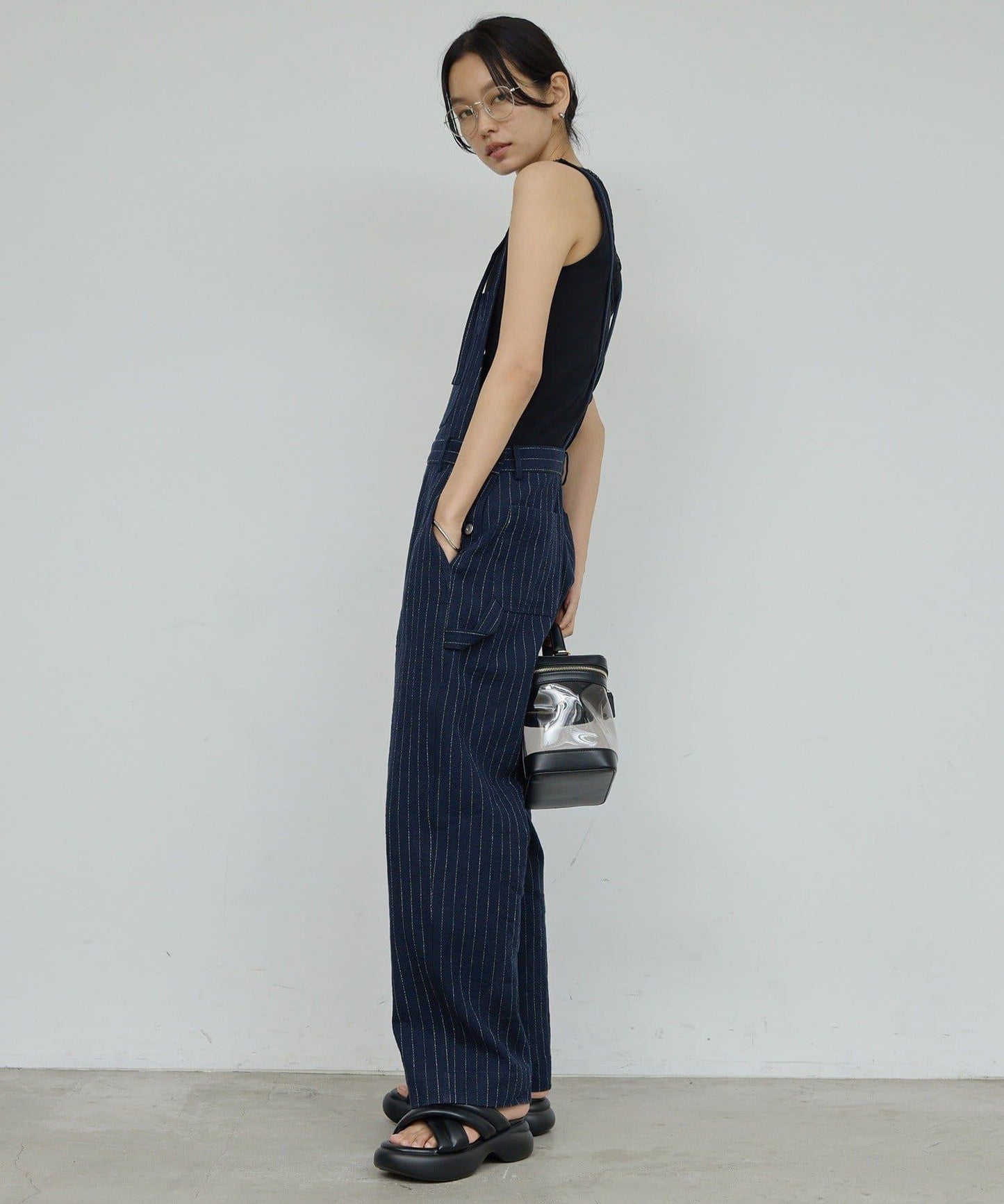 亞麻揹帶褲