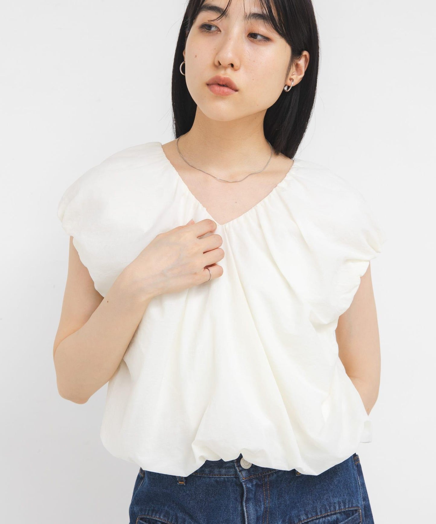 氣球袖蝴蝶結襯衫
