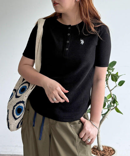 U.S. POLO ASSN. 華夫格亨利領T恤