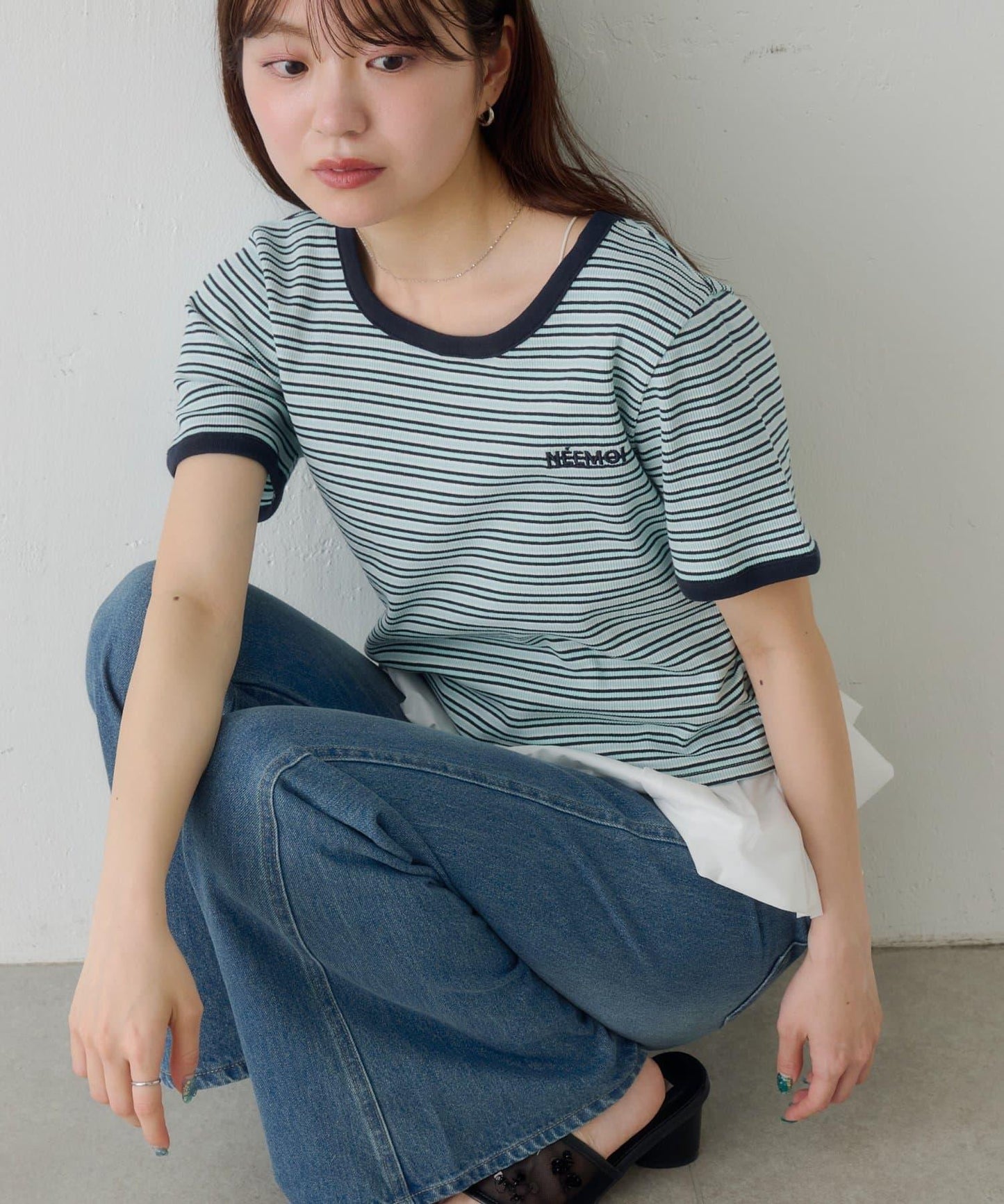 條紋刺繡 TEE T恤